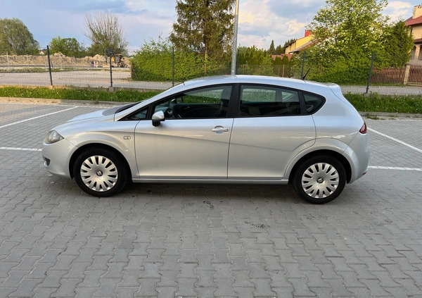 Seat Leon cena 15500 przebieg: 250000, rok produkcji 2007 z Żychlin małe 67